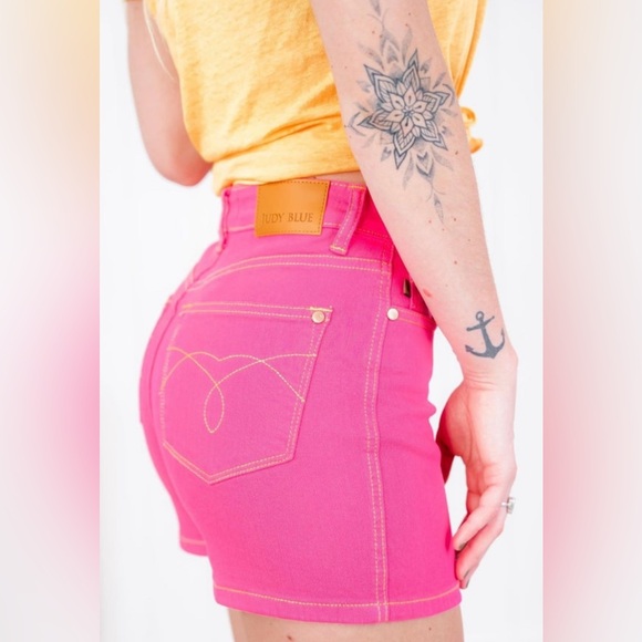 NEW Judy Blue Pretty in Pink Embroidered Pocket Shorts - Picture 6 of 6